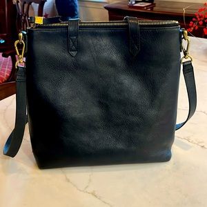 Madewell black leather purse